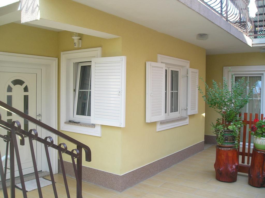 Family Apartments Ankica Crikvenica Chambre photo